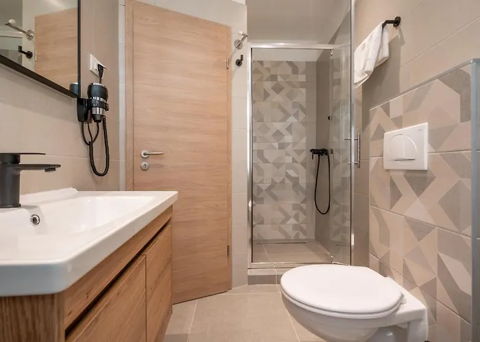 Lejlighed Aaa & With Free Parking - Reservation Needed *