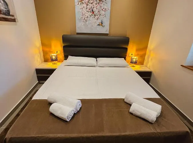 Aaa & With Free Parking - Reservation Needed Lejlighed Pula