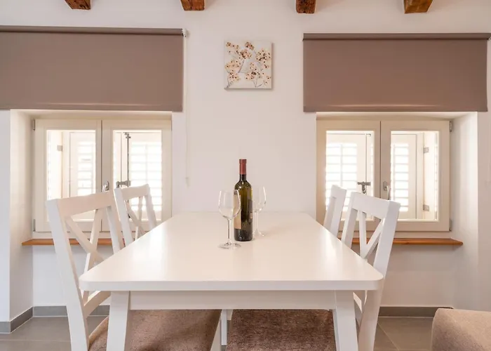 アパート Aaa & With Free Parking - Reservation Needed プーラ